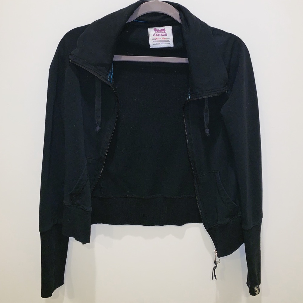 Garage Zip up